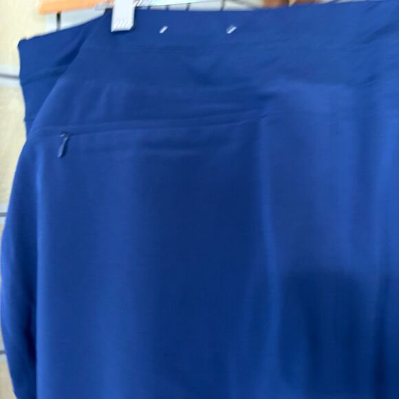 Chico's Zenergy Capri Workout Athleisure Pull On Pants Royal Blue Size 16 - Picture 4 of 11